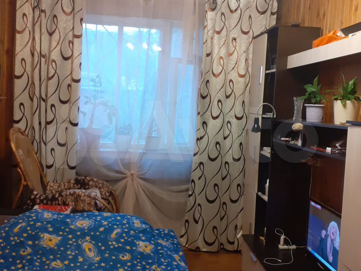 Комната 18 м² в 2-к., 1/2 эт.