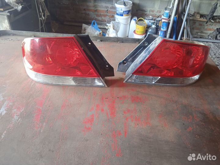 Фонарь правый задний Митсубиси Лансер 9