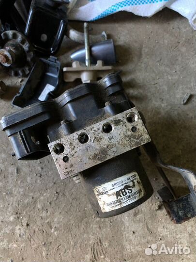 Блок абс рио 3