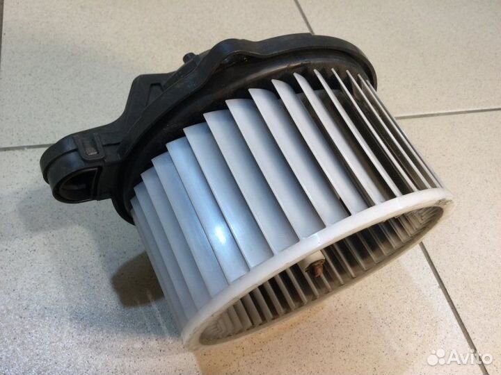 Моторчик отопителя Hyundai Santa Fe DM 2012-2018