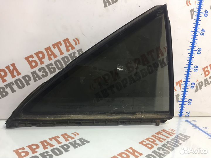 Тойота Камри Форточка двери задней правой AS2