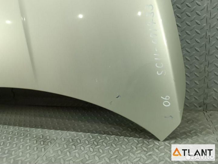 Капот nissan tiida