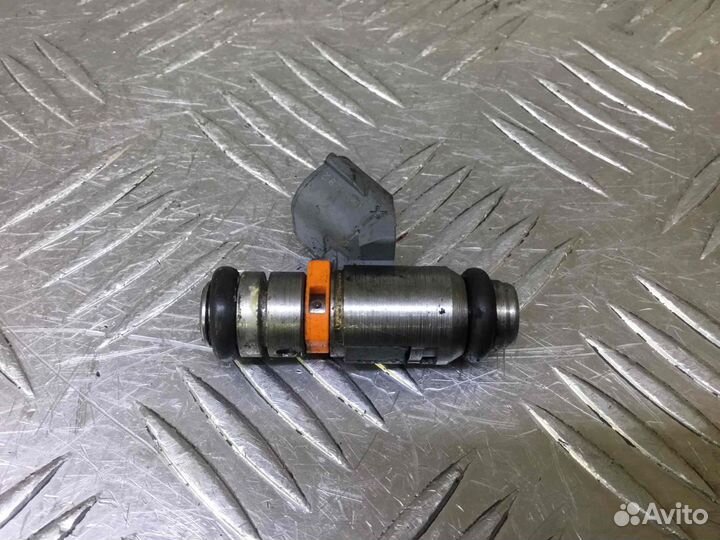 Форсунка Фольксваген Гольф 036906031G; 0280158257