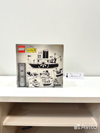 Lego 21317 Mickey Mouse Параход Вилли