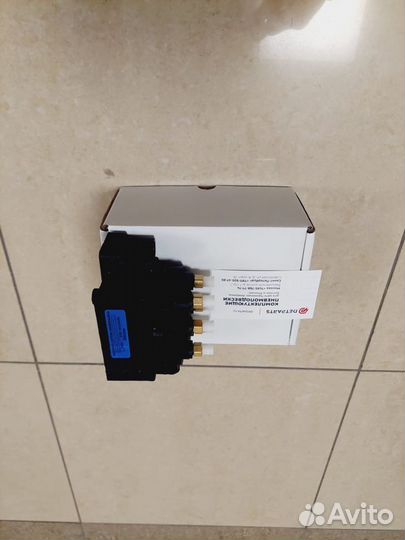 Блок клапанов пневмоподвески Audi A6 C6 гарантия