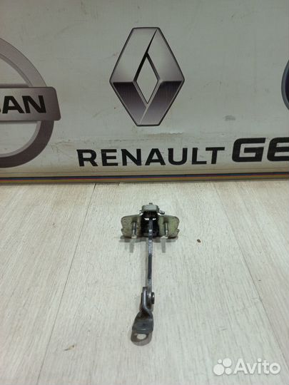 Ограничитель двери Renault duster Лев, Прав