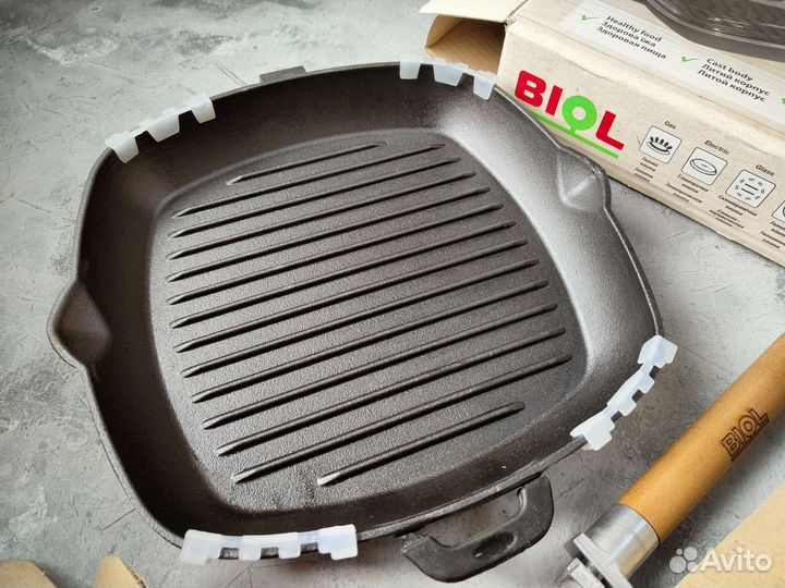 Чугунная сковорода-гриль Biol, новая, в упаковке