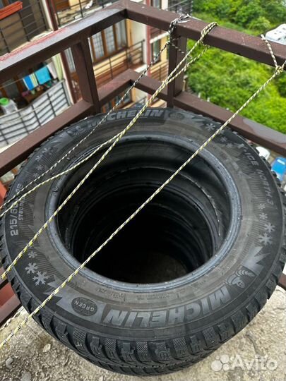 Michelin X-Ice North 3 215/60 R16