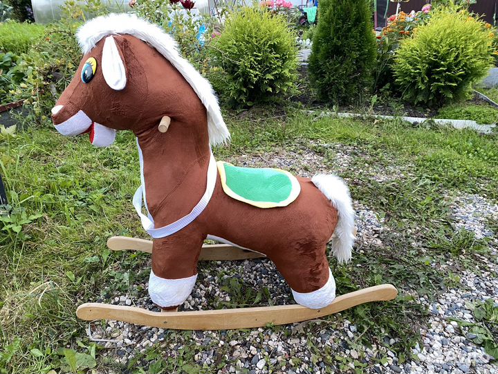 Качалка лошадь