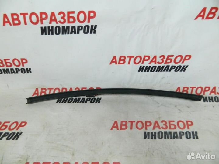 Направляющая стекла двери для Mitsubishi Lancer IX