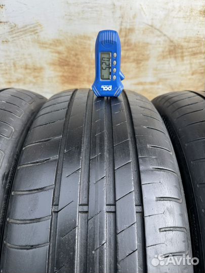 Goodyear EfficientGrip Performance 215/60 R16