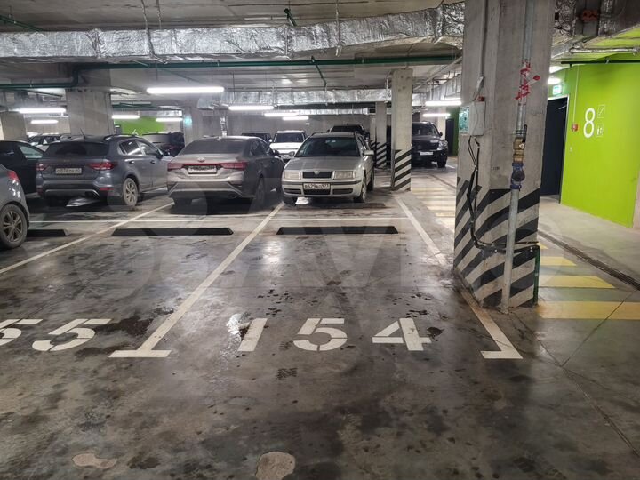 Машиноместо, 13 м²