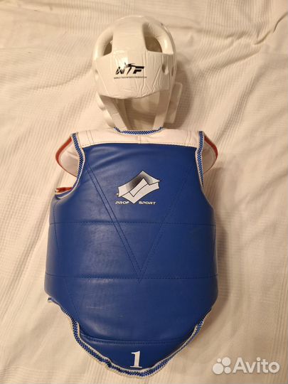 Добок, шлем, защита, ракетка для тхэквондо детская