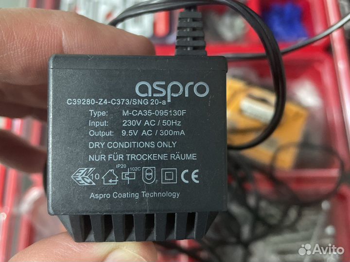 Блок питания 9v