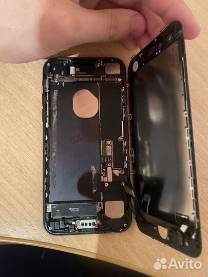 iPhone 7, 128 ГБ