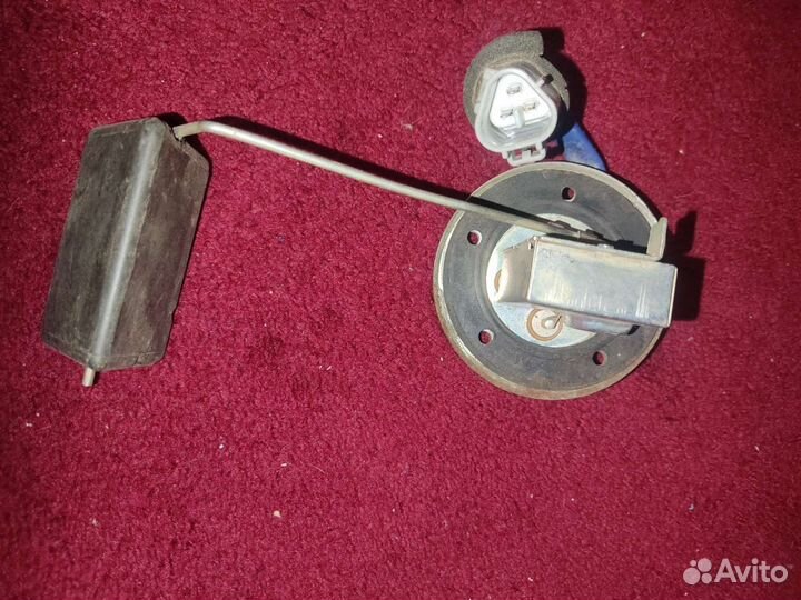 Датчик уровня топлива