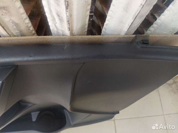 Дверная карта передняя левая Тойота Королла Е 180