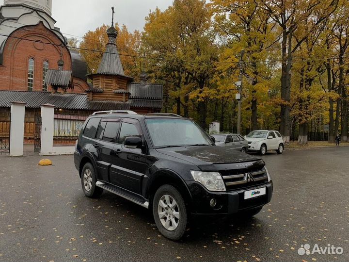 Mitsubishi Pajero 3.2 AT, 2011, 255 000 км