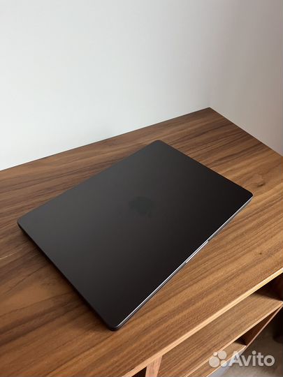 Apple MacBook Pro 14 M3 Pro, 2023, 18GB, 1TB, 12-C