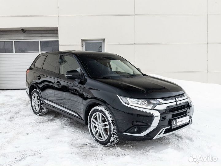 Mitsubishi Outlander 2.0 CVT, 2018, 105 129 км