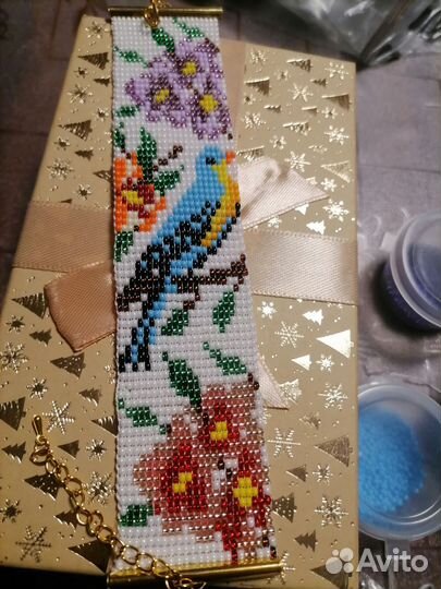 Браслет из бисера