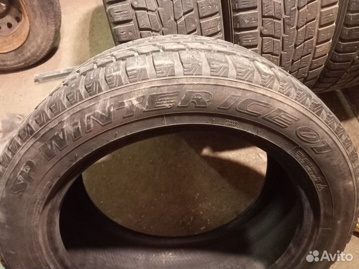 Dunlop SP Winter Ice 01 225/55 R18 98T