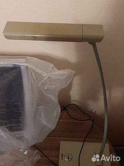 Лампа с блоком питания