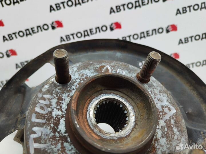 Ступица левая с кулаком Nissan Primera P11