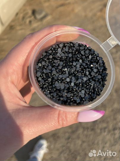 Стразы термоклеевые SS-10 черный бриллиант