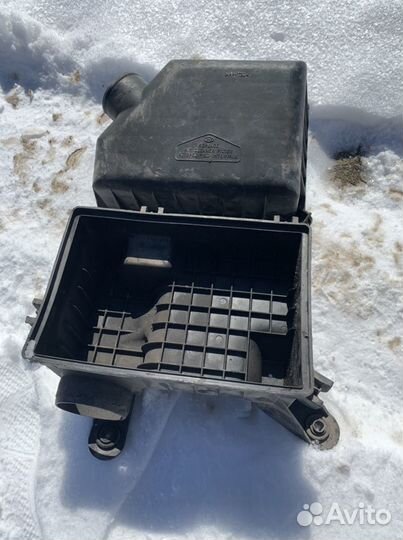 Корпус воздушного фильтра на accent