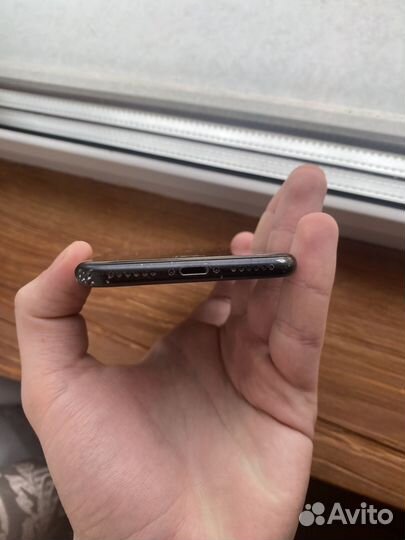 iPhone SE (2020), 64 ГБ