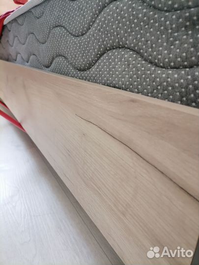 Кровать двухспальная с матрасом бу 140 200