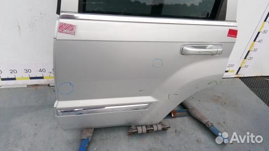 Дверь задняя левая jeep grand cherokee WK (93F01FG