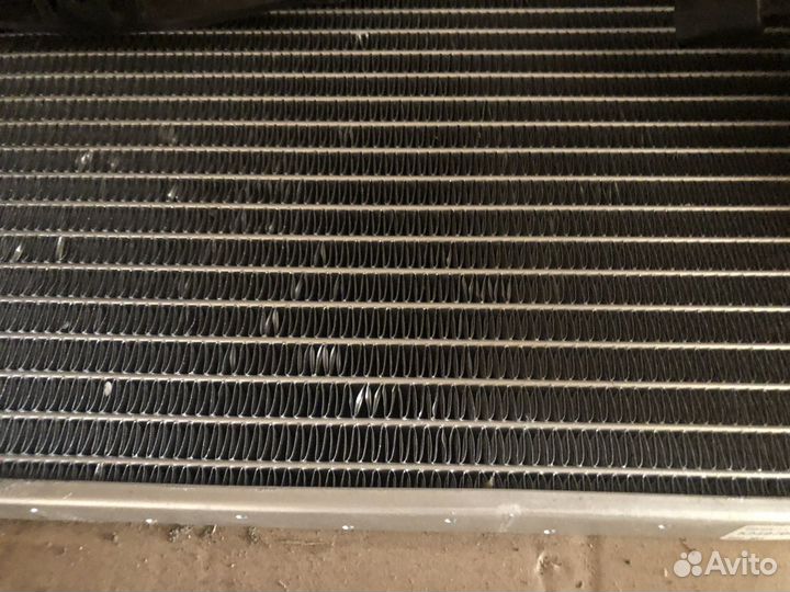 Конденсор (радиатор) кондиционера УАЗ (UAZ) delphi