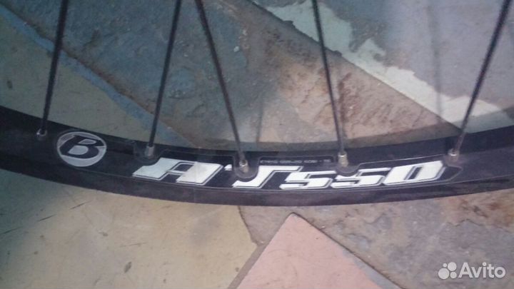 Колеса велосипедные покрышки. камеры. обода