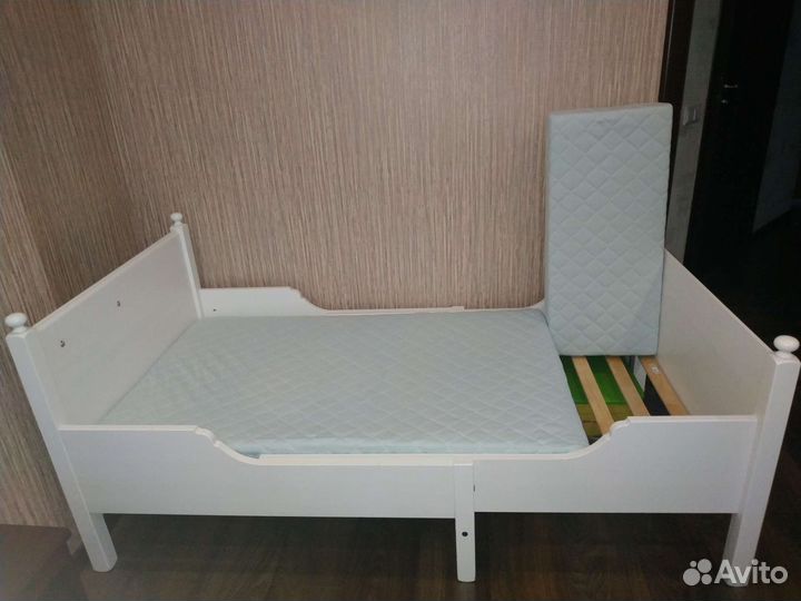 Детская раздвижная кровать с реечным дном