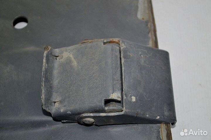 Кронштейн крыла, передний мост задний левый scania