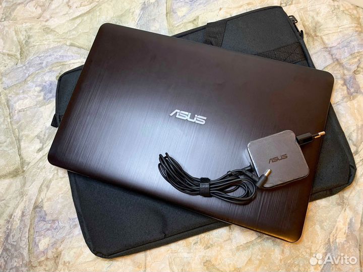 Ноутбук Asus 15.6 4 ядра/ 4GB/ SSD/ GeForce