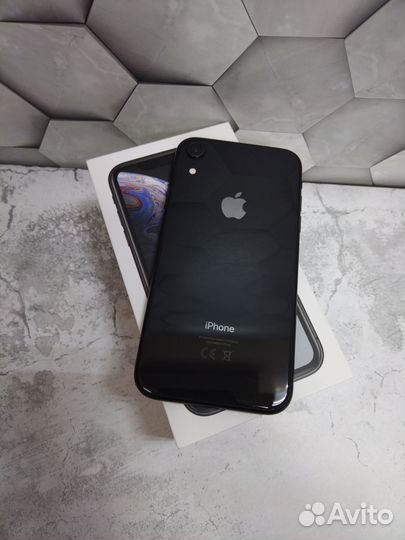 iPhone Xr, 128 ГБ