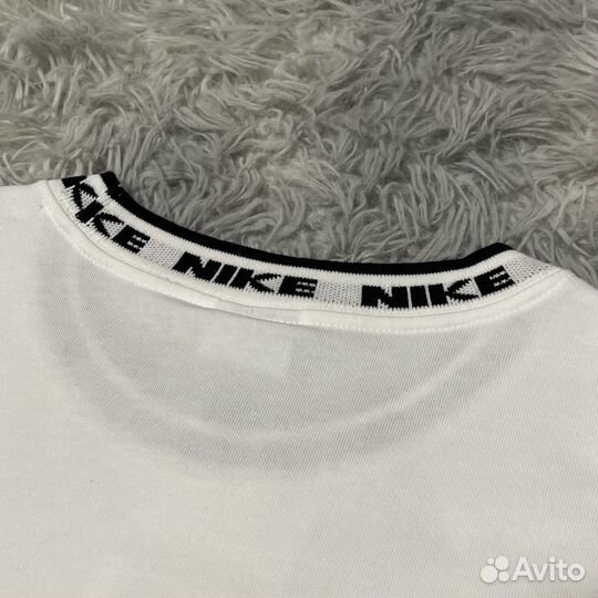 Футболка Nike Sportswear Club