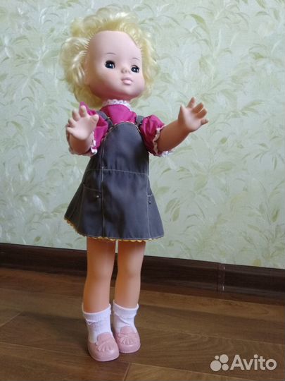 Кукла СССР в родной одежде и обуви