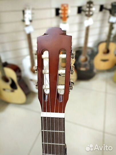 Классическая гитара с звукоснимателем Hohner HC06E