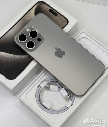 iPhone 15 Pro Max, 256 ГБ
