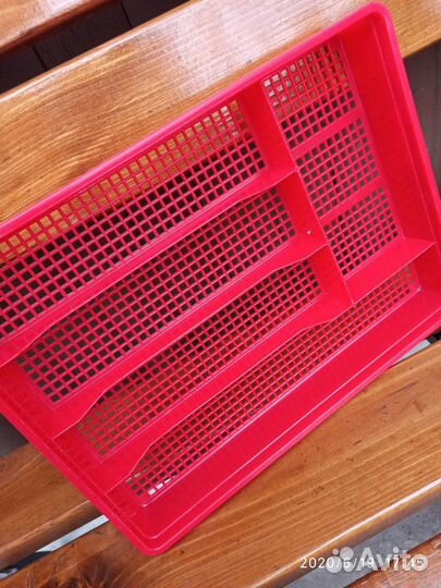 Клеёнка; Лоток для столов. приборов, см всё