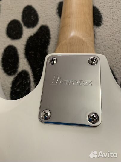 Электрогитара