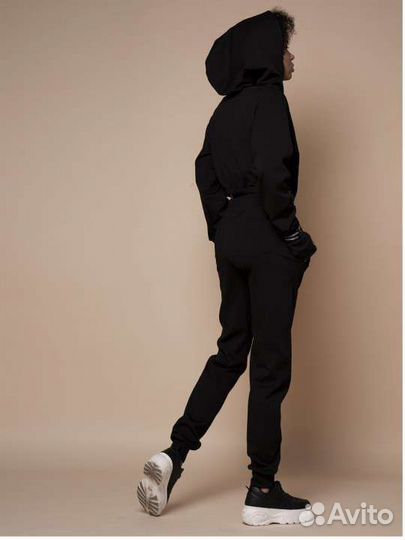 Спортивный костюм женский новый