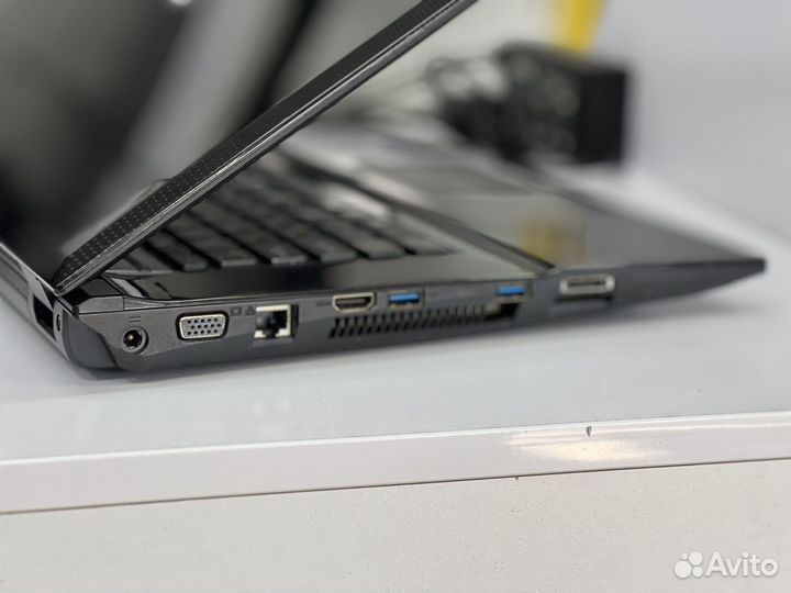 Игровой ноутбук 17.3 i5 8Gb 240Gb SSD Nvidia 640