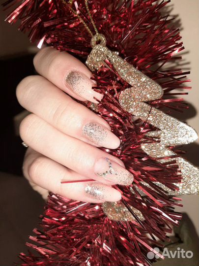 Наращивание ногтей