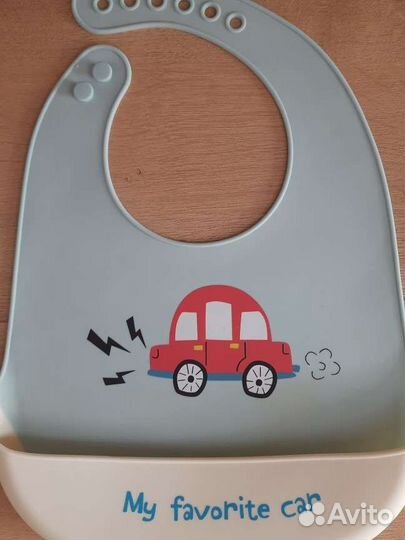 Нагрудник детский резиновый