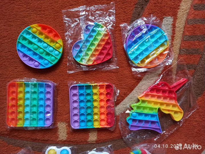 Поп ит (pop it), снапперс и симпл-димпл антистресс